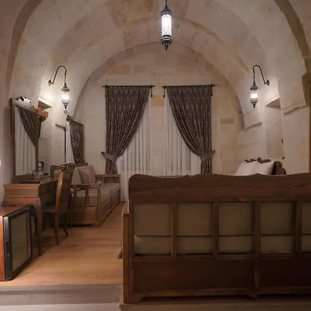 Fairyland Cave Hotel