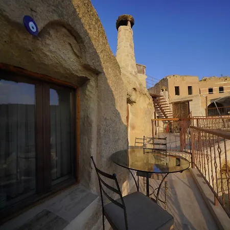 Fairyland Cave Hotel 2*