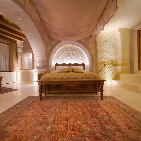 Fairyland Cave Hotel 3*